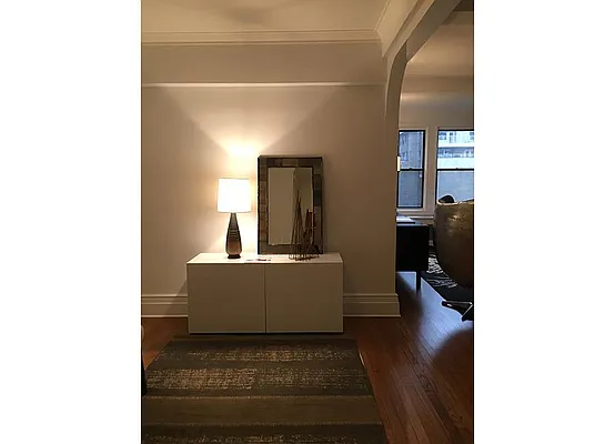 Rented by Warburg | media 9