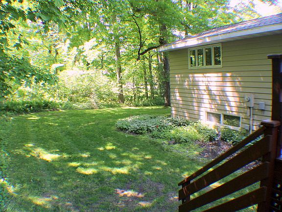 3rd image of 342 Sugar Bush Ln