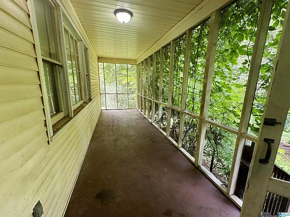 5th image of 829 Hillview Dr