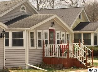 301 Oakwood Ave, Jackson, MI