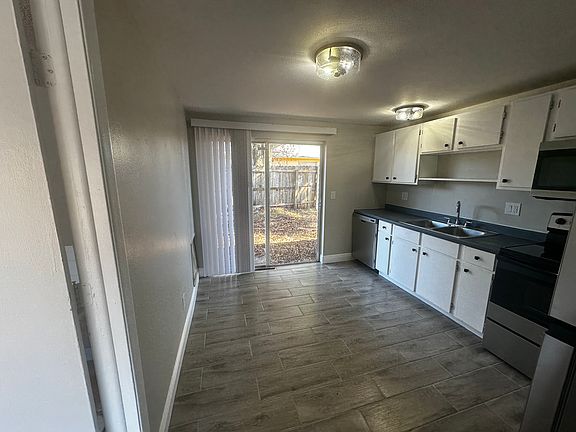 4th image of 8803 S Sleepy Creek Ct