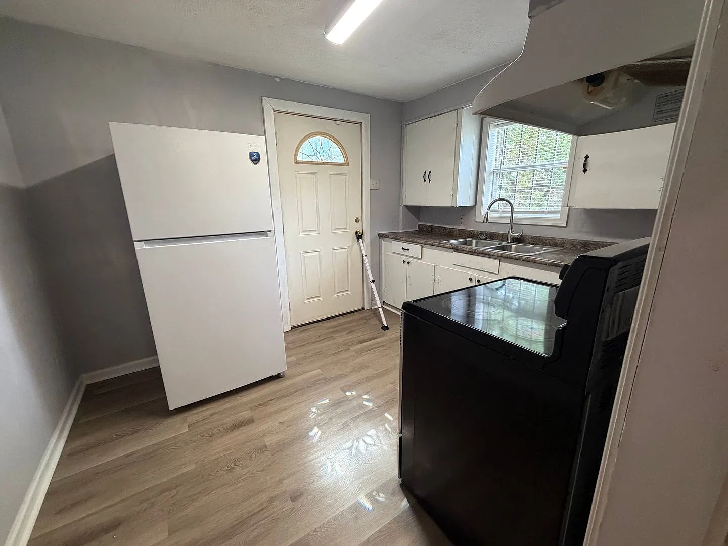 2B/1B Available in Lake Charles — Photo 4