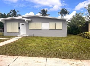 1575 W 53rd St, Hialeah, FL 33012