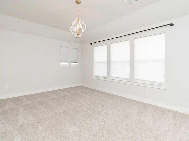 308 Saturnia Dr — Photo 26