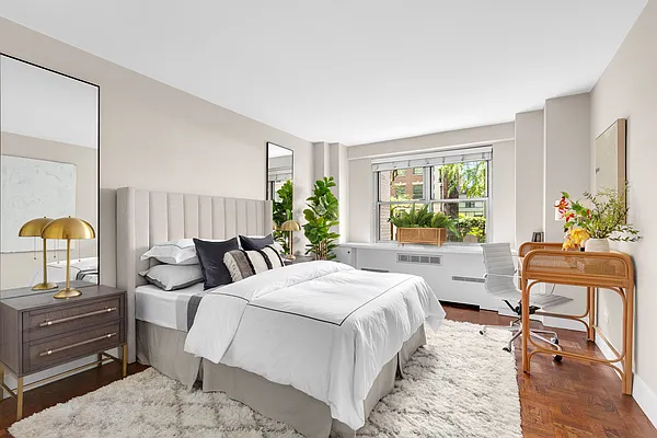 Sold by Compass | media 7