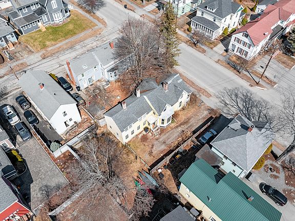 5th image of 216 Center Street