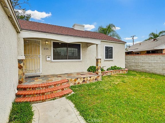 2nd image of 255 E Riggin St