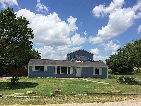 3rd image of 6584 Pine Ln