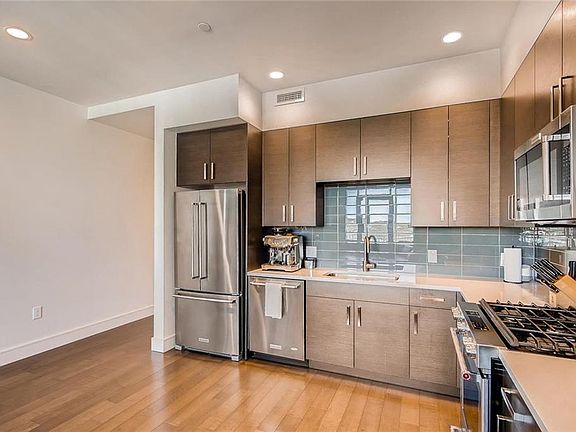 2nd image of 222 West Ave #2210