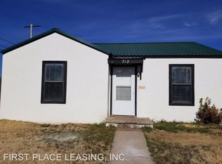 712 E 13th St, Clovis, NM 88101