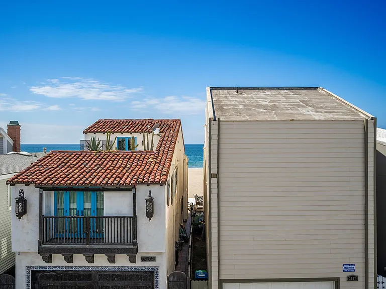3940 Seashore Dr — Photo 53