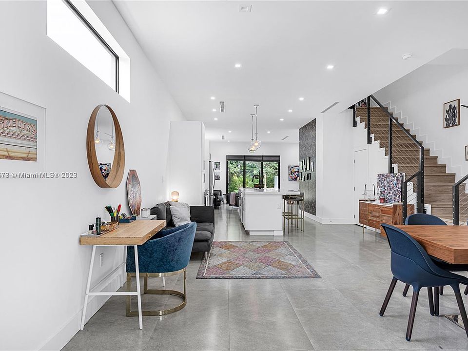 1st image of 2936 SW 35th Ave #2936