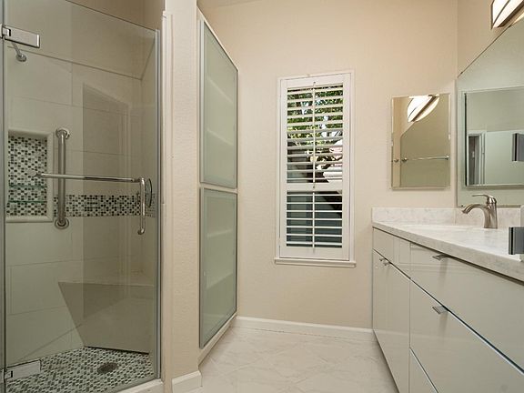 5th image of 105 Shorebird Cir #15