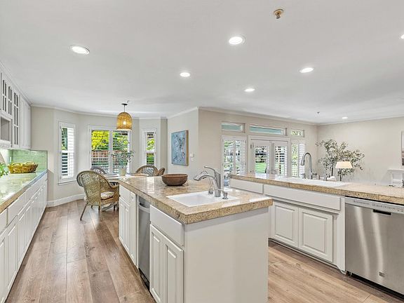 4th image of 645 Eagle Springs Ct