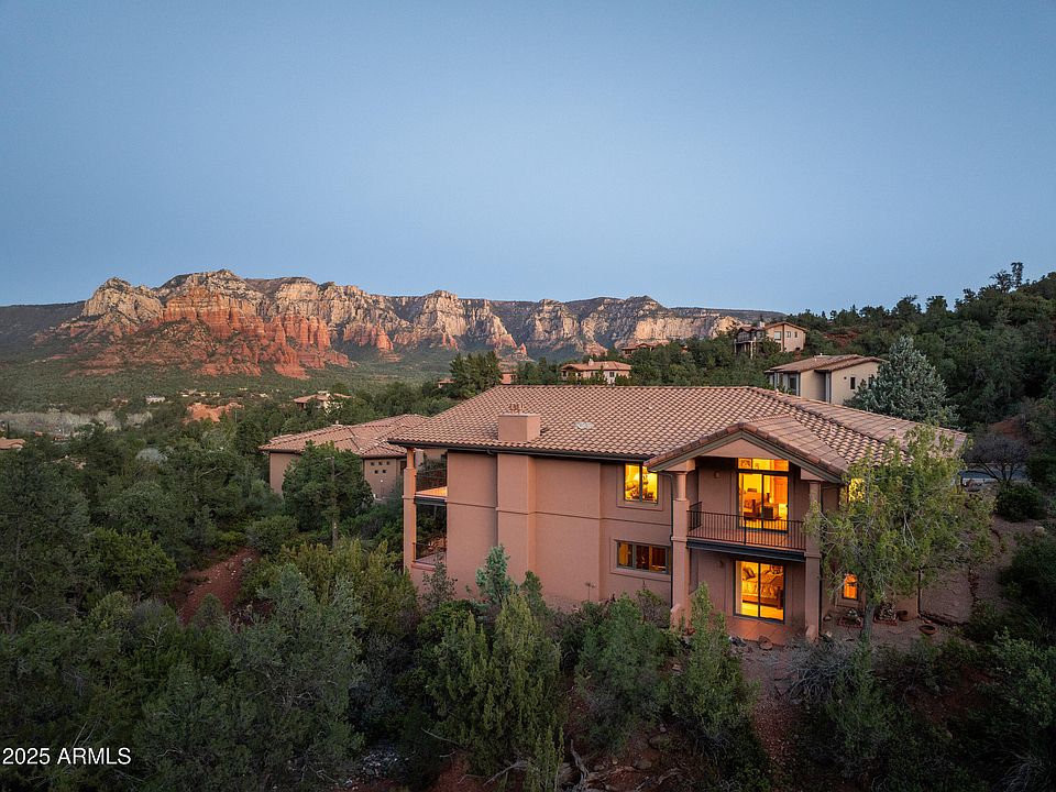 1st image of 125 Les Springs Drive