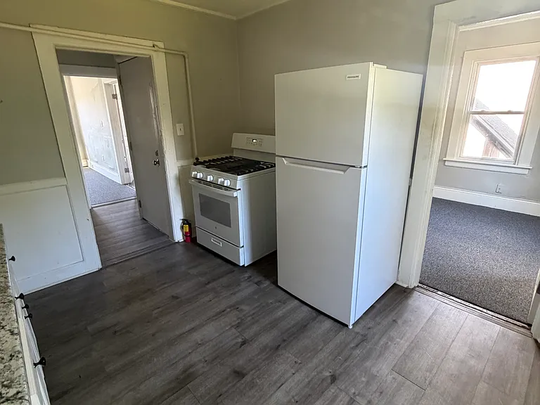 37 Asnuntuck St #2 — Photo 6