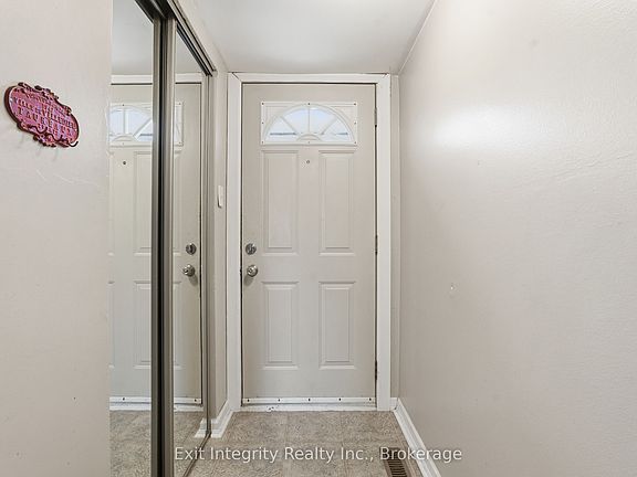 5th image of 210 Glamis Rd #33