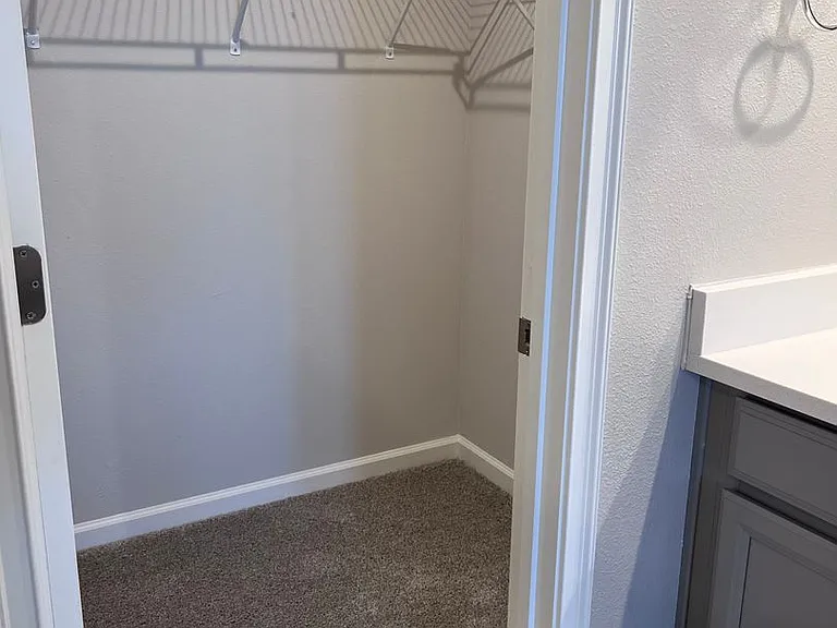 2345 Summerlit St — Photo 24