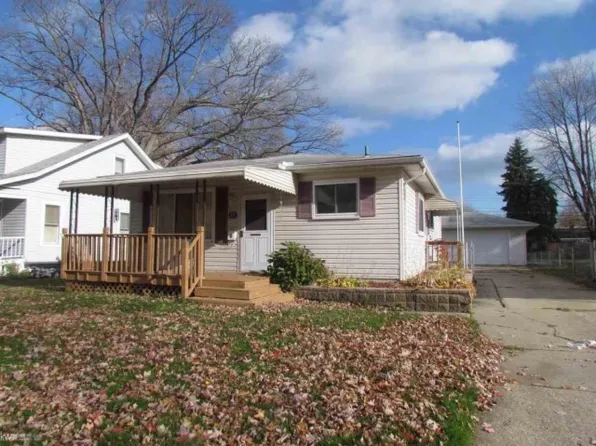 59 Dickinson Pl, Mount Clemens, MI 48043