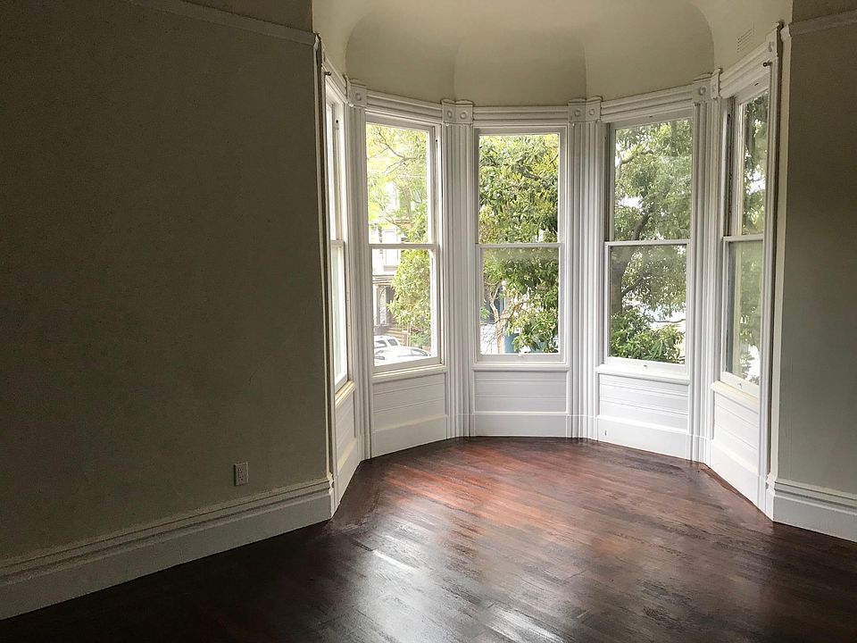 2nd image of 147-149 Noe St