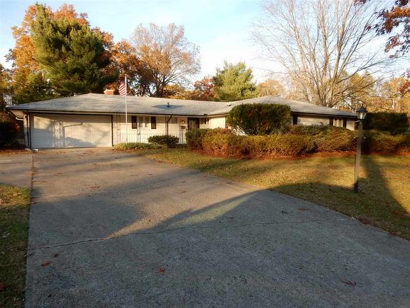2nd image of 17217 Parker Ave
