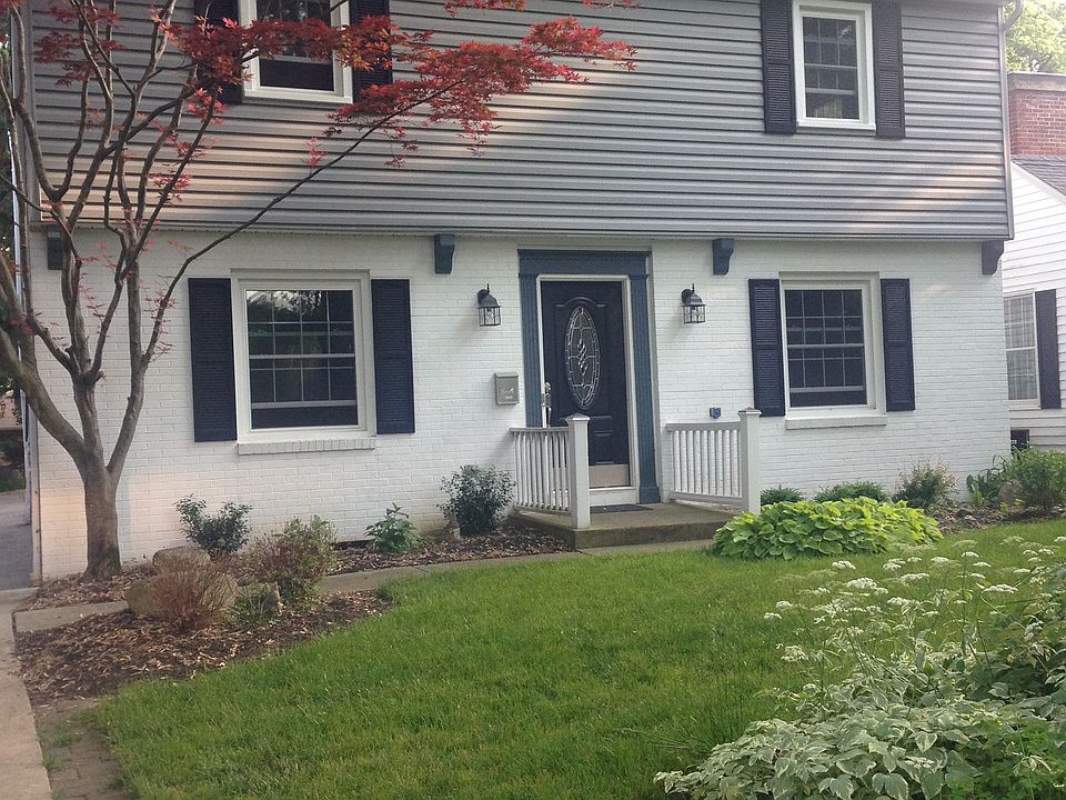 1st image of 223 W Southington Ave