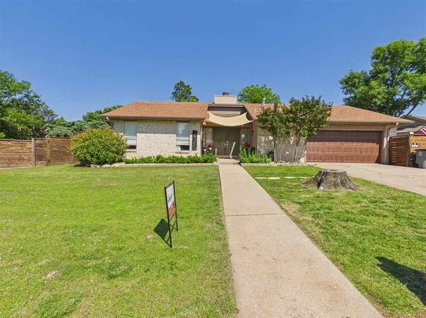 2315 NW Crosby Park Blvd, Lawton, OK 73505