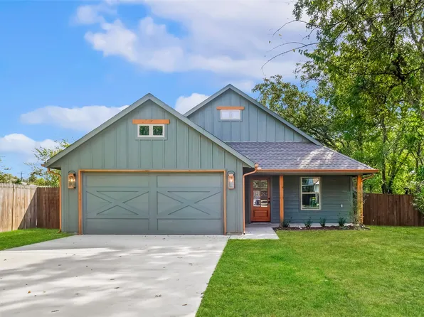 107 S 6th St, Godley, TX 76044