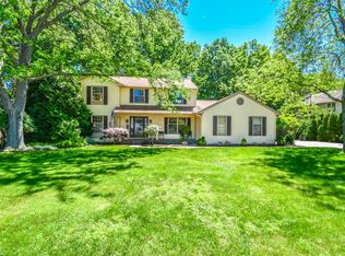 281 Chestnut Ct, Avon Lake, OH