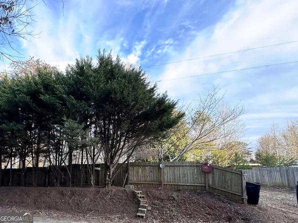 300 Jud Pitts Rd, Mount Airy, GA 30563