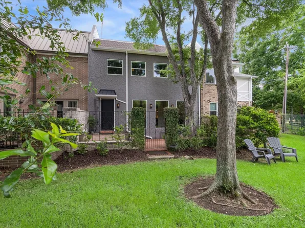 7922 Woodway Dr, Houston, TX 77063