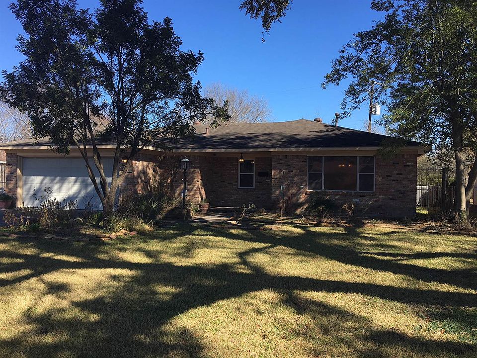 1st image of 9330 Valwood Ct
