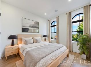 88 Hull St APT 3, Brooklyn, NY 11233