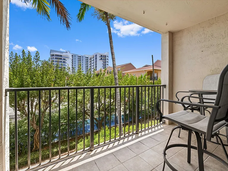 1801 N Flagler Dr #308 — Photo 12