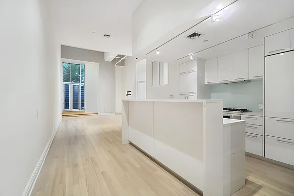 Sold by Compass | media 3