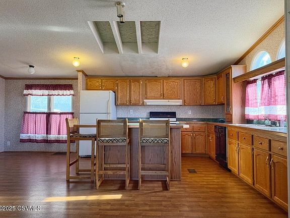 4th image of 327 Orchard Dr