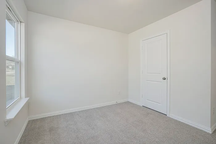 2327 Jodi Ln — Photo 2