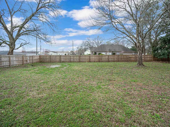 44 School St, Shelby, AL 35186