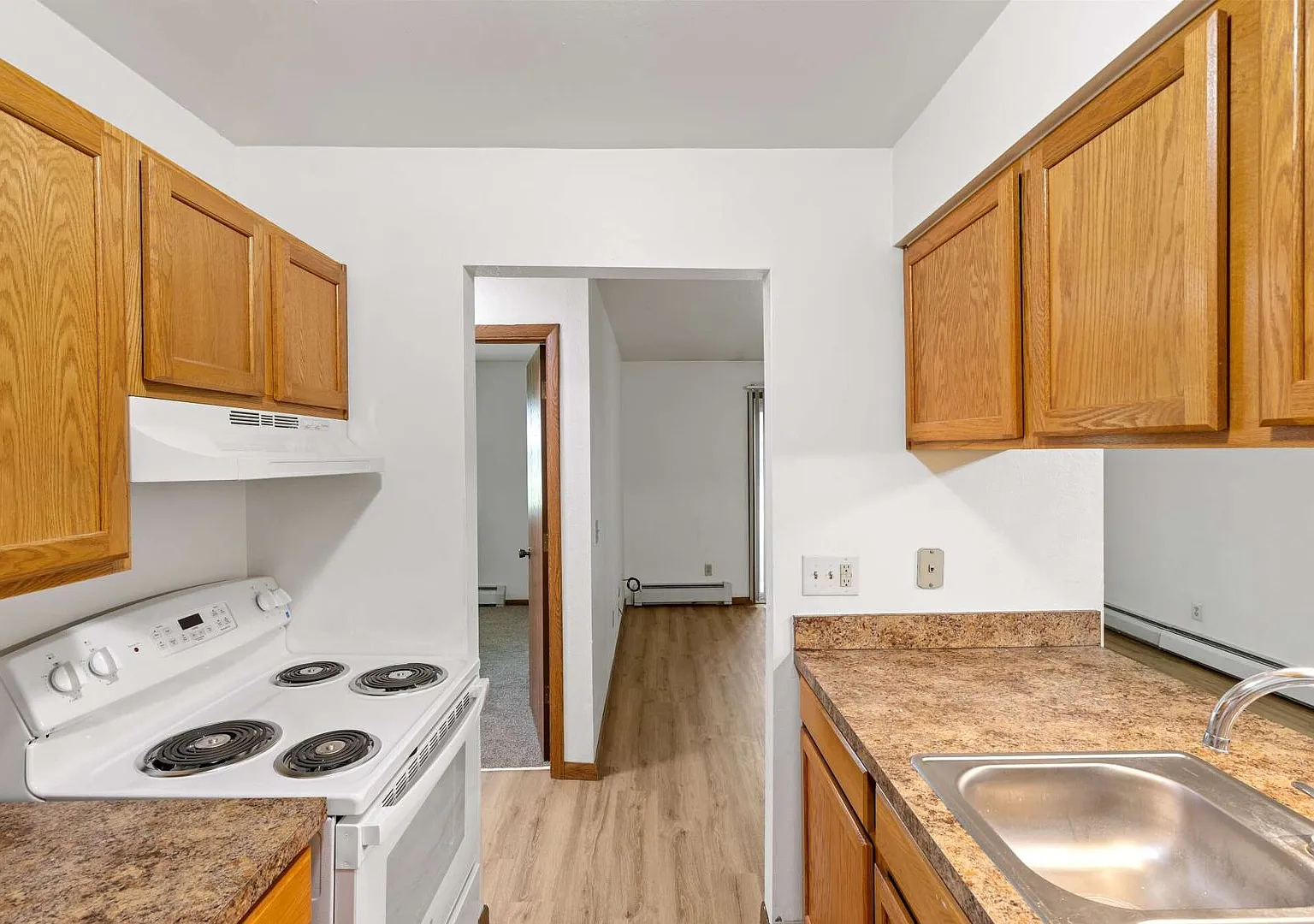 York Hills Apartments ( York Hills Apts LLC) — Photo 3