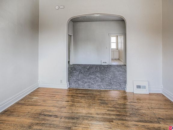 5th image of 4026 Binney St