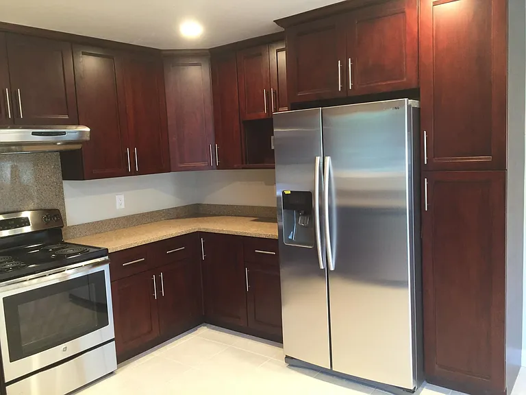 1315 Overland Dr — Photo 3