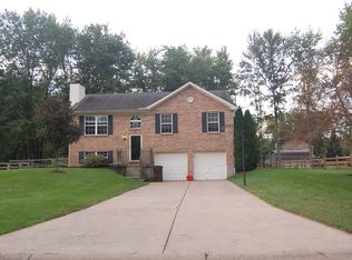 1419 Elrond Dr, Amelia, OH 45102