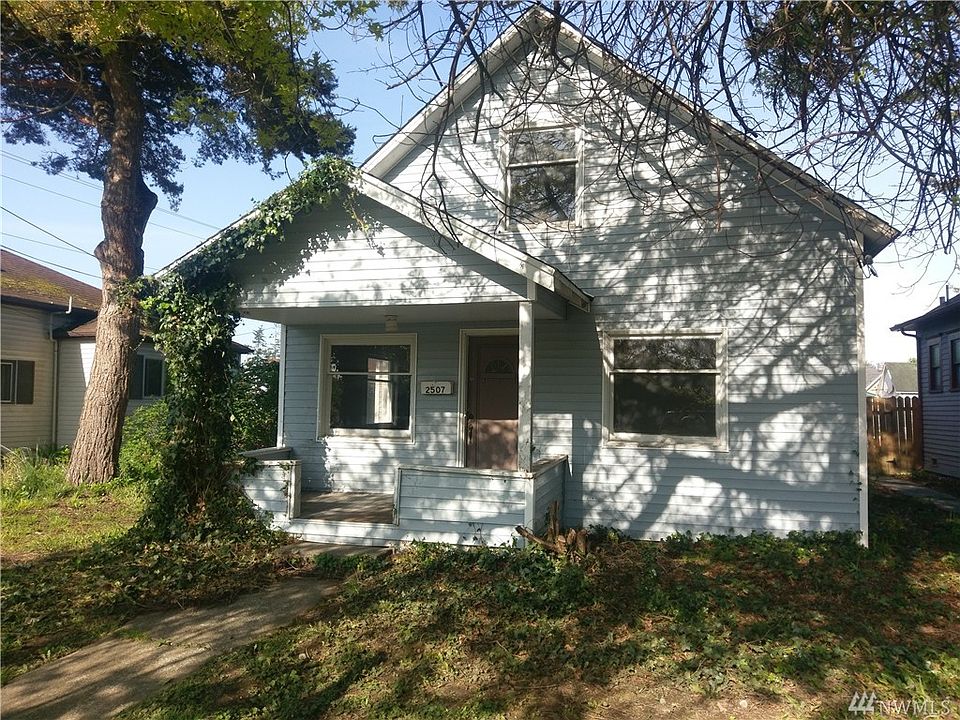 2nd image of 2507 West St