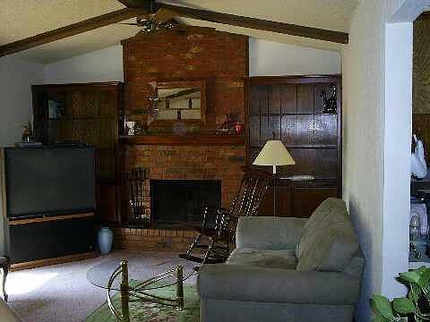 2nd image of 5125 SE Gaines St