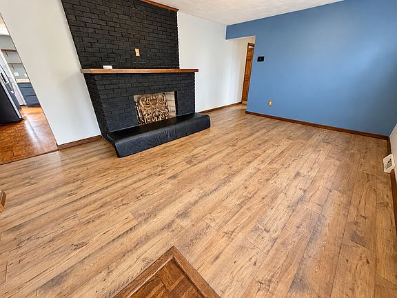 4th image of 205 W Hoffman St