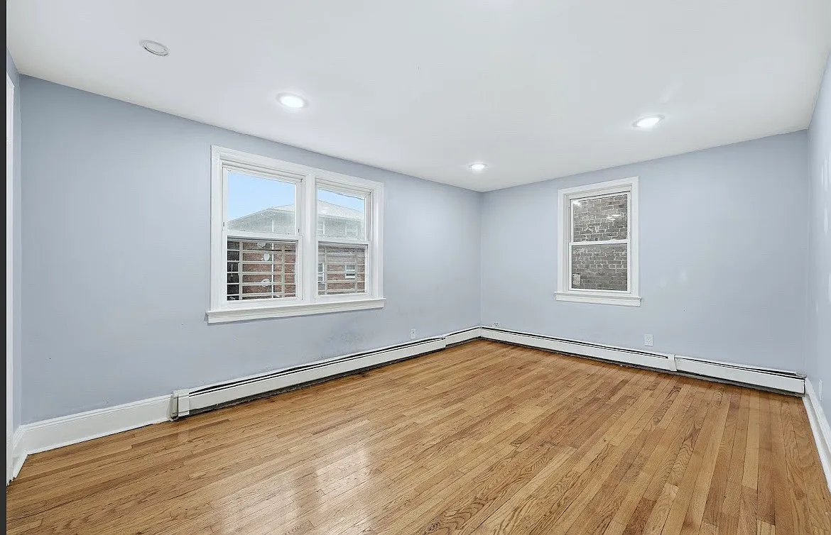 3 bed, $2,350 — Photo 3