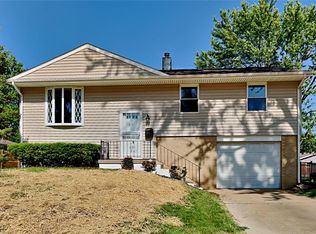1104 Princeton Dr, O Fallon, IL 62269