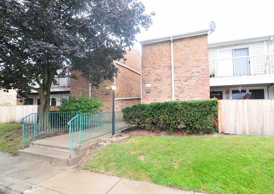 1st image of 1930 Kenilworth Cir #1930A