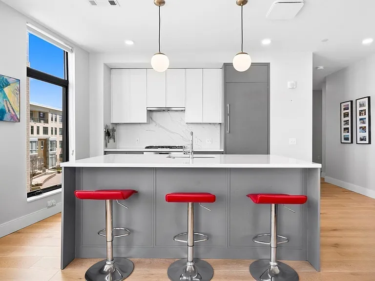 195 Washington St #525 — Photo 3