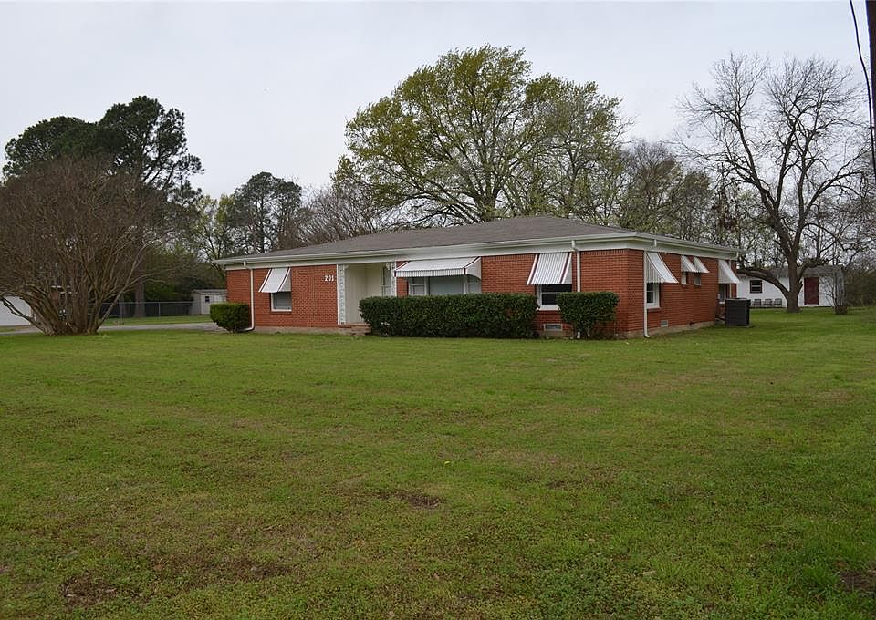 1st image of 201 Brookhollow Dr
